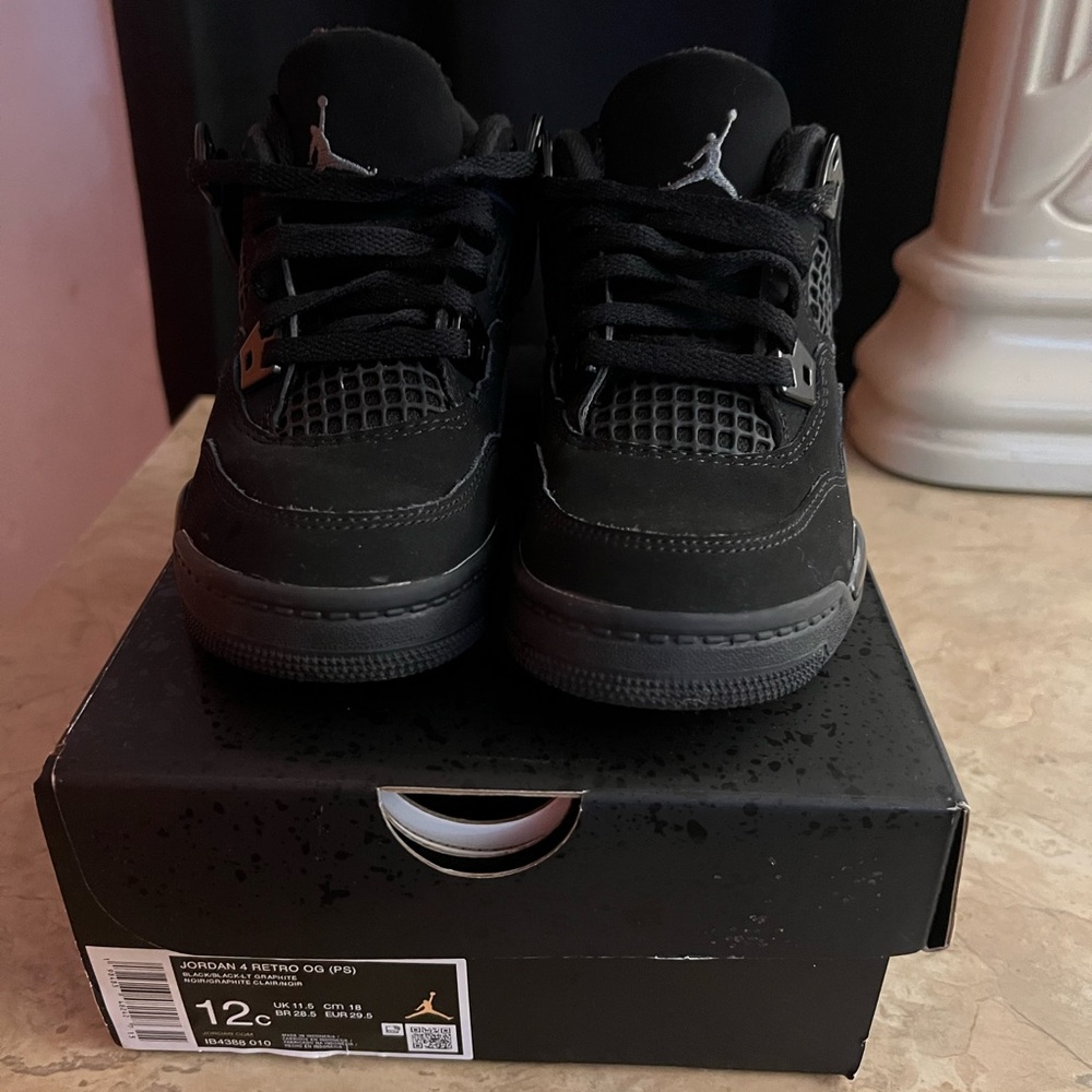 Jordan Kids' Sneakers in Black and Gray